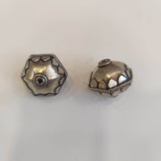Abalorio plata grande hexagonal ABALORIO CENTROARTESANO