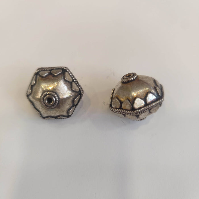 Abalorio plata grande hexagonal ABALORIO CENTROARTESANO