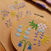 DMC Mindful Making kit duo de bordado TB164 Aromas primaverales DMC CENTROARTESANO