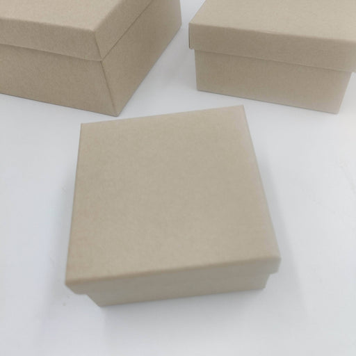 Caja cartón piedra cuadrada grande 18.5x18.5x12cm 71755000 — Centroartesano