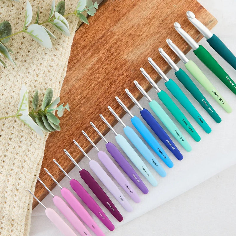 2.5mm crochet hook