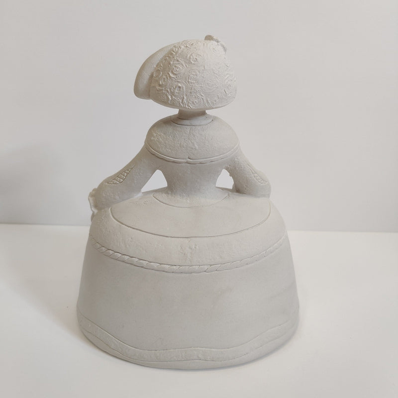 figura escayola 322 Menina 20x25 ARTESANIA SOL Y MAR CENTROARTESANO