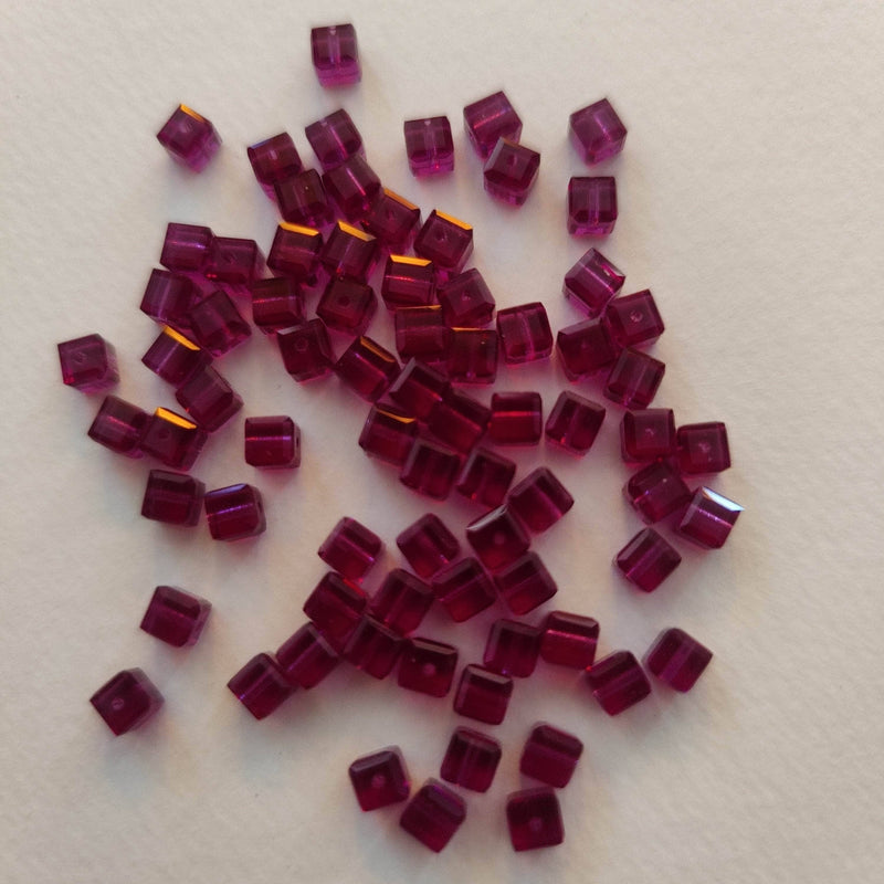 Swarovski CUBO 4mm Cristal fuscia SWAROVSKI CENTROARTESANO